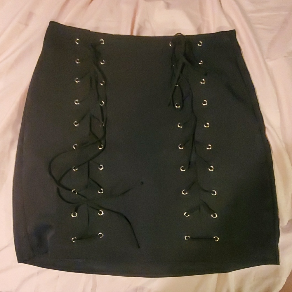 Black skirt